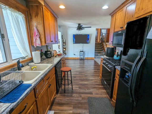 309 2nd Court SE, Grand Meadow, MN 55936