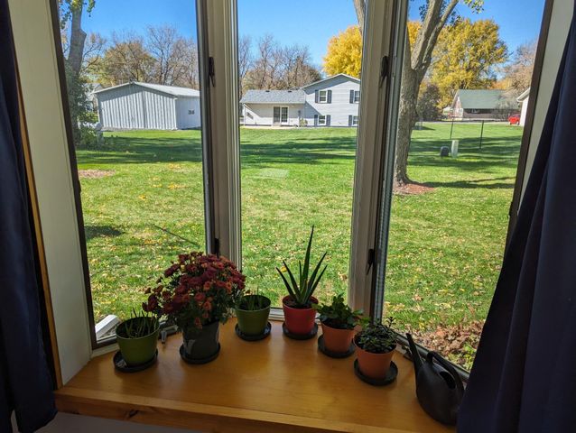 309 2nd Court SE, Grand Meadow, MN 55936