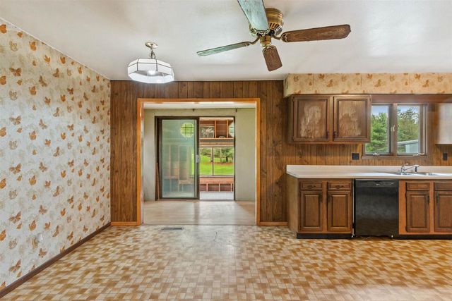 8130 52ND STREET SOUTH, Wisconsin Rapids, WI 54494