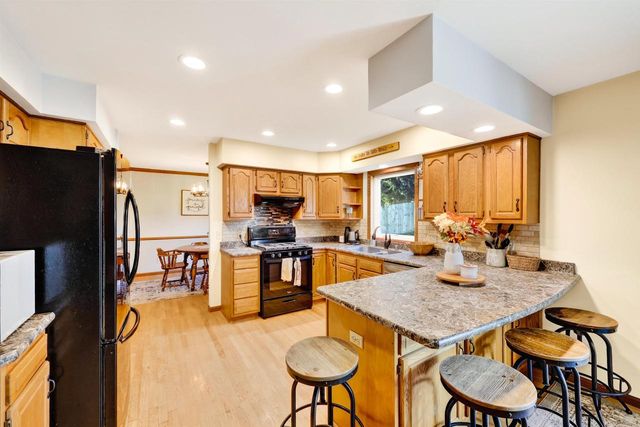 214 N High Point Road, Madison, WI 53717