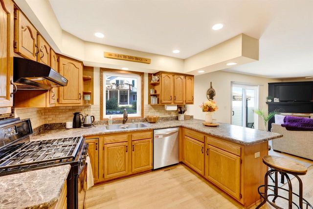 214 N High Point Road, Madison, WI 53717