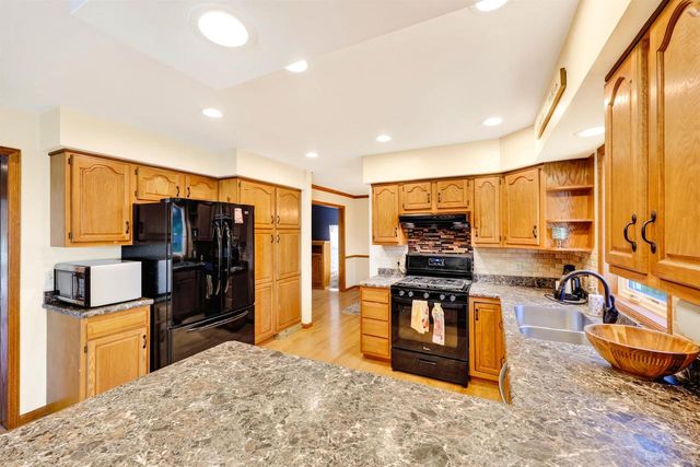 214 N High Point Road, Madison, WI 53717