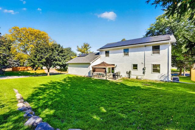 214 N High Point Road, Madison, WI 53717