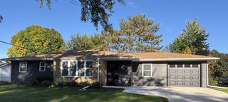 828 N Harmony Drive, Janesville, WI 53545