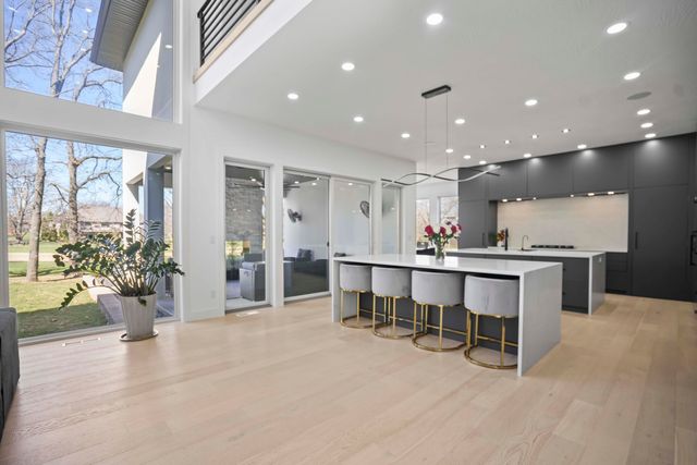 4212 Greenbriar Drive, Nixa, MO 65714