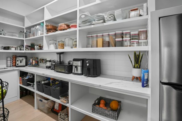 4212 Greenbriar Drive, Nixa, MO 65714