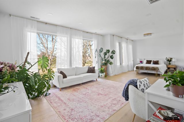 4212 Greenbriar Drive, Nixa, MO 65714