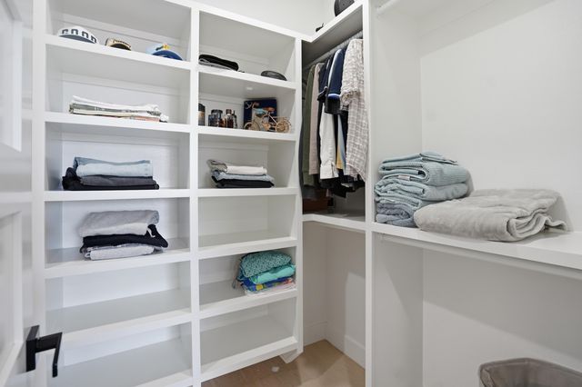 4212 Greenbriar Drive, Nixa, MO 65714