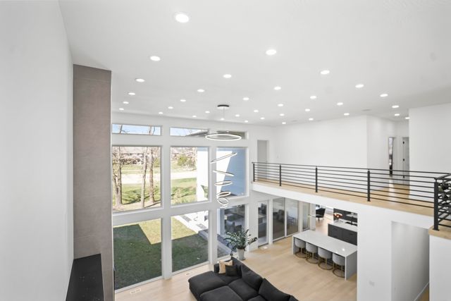 4212 Greenbriar Drive, Nixa, MO 65714