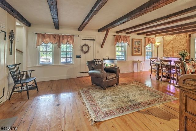 17 Hollow Brook Rd, Tewksbury Twp., NJ 07830