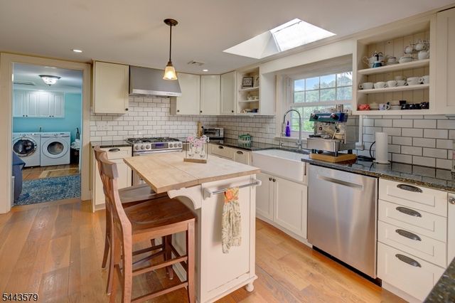 17 Hollow Brook Rd, Tewksbury Twp., NJ 07830