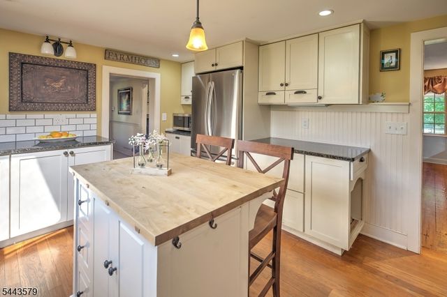 17 Hollow Brook Rd, Tewksbury Twp., NJ 07830