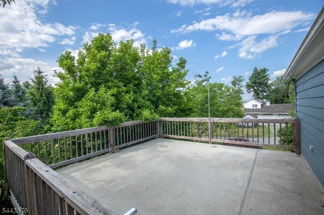 17 Hollow Brook Rd, Tewksbury Twp., NJ 07830