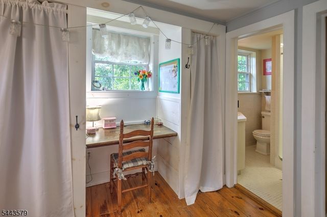 17 Hollow Brook Rd, Tewksbury Twp., NJ 07830