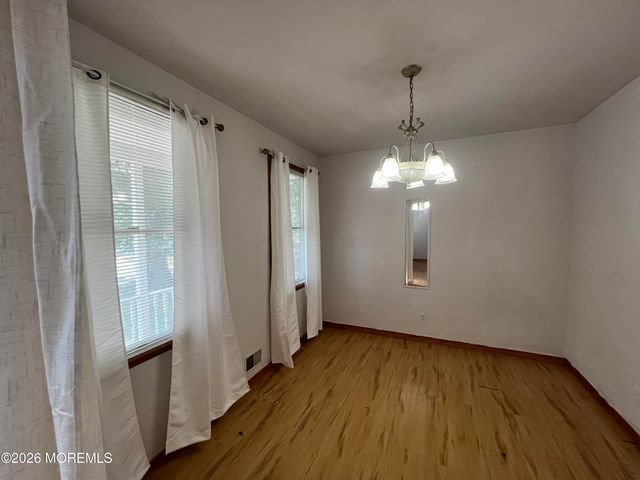 3 Kellys Lane, Eatontown, NJ 07724