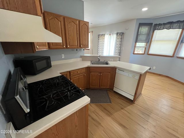 3 Kellys Lane, Eatontown, NJ 07724