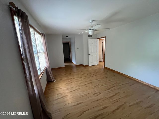 3 Kellys Lane, Eatontown, NJ 07724