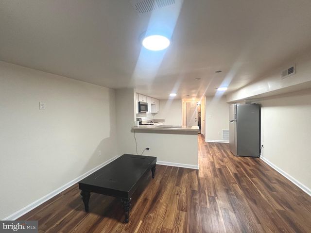727 RESERVOIR ST, Baltimore, MD 21217