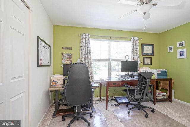 7 LAMBOURN, Sewell, NJ 08080