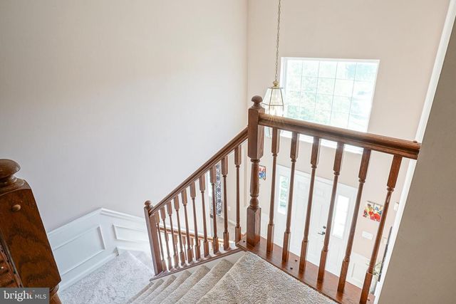 7 LAMBOURN, Sewell, NJ 08080