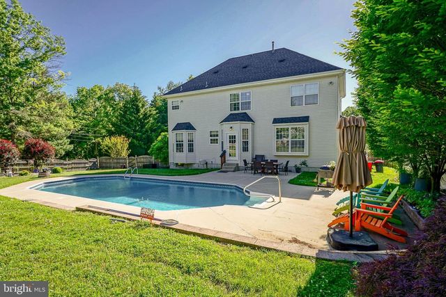 7 LAMBOURN, Sewell, NJ 08080