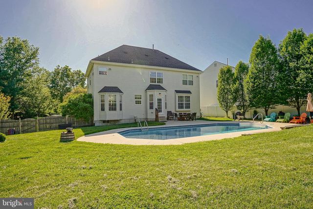 7 LAMBOURN, Sewell, NJ 08080