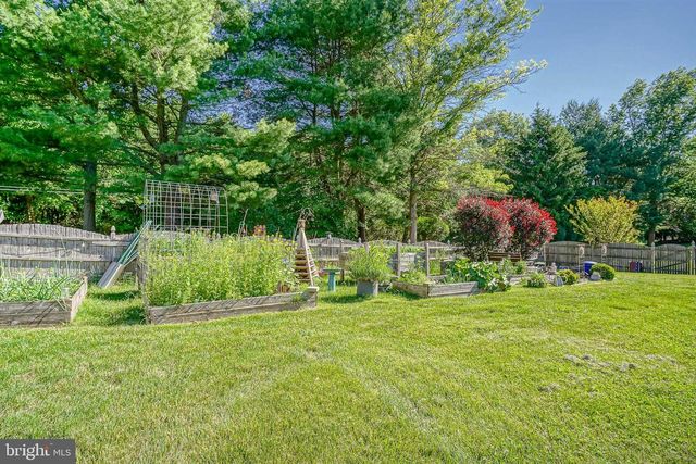7 LAMBOURN, Sewell, NJ 08080