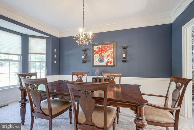 7 LAMBOURN, Sewell, NJ 08080