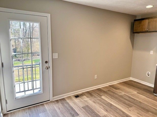 421 W Waggoner St, Tullahoma, TN 37388