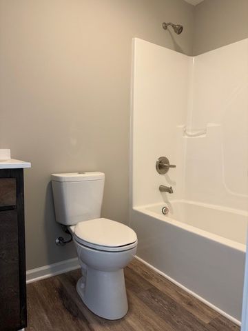 421 W Waggoner St, Tullahoma, TN 37388