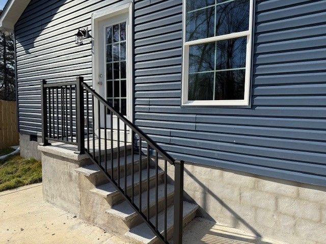 421 W Waggoner St, Tullahoma, TN 37388