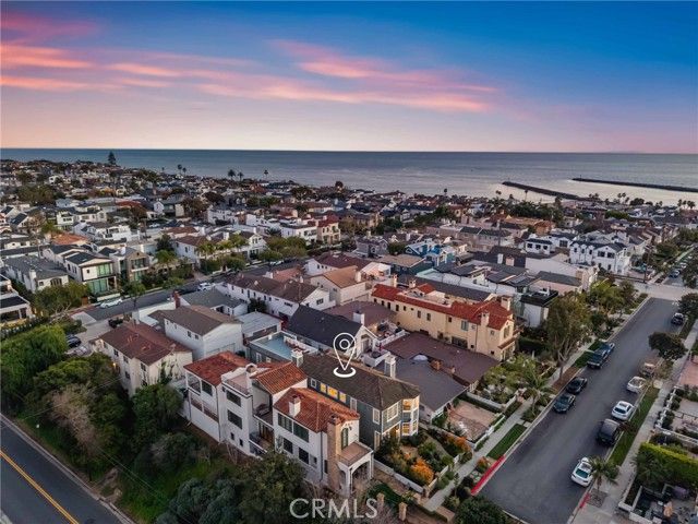 320 Heliotrope Avenue, Corona Del Mar (newport Beach), CA 92625