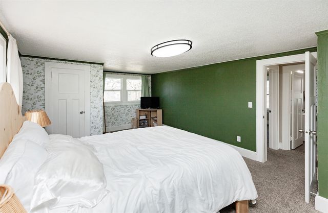 4650 Hubbell Avenue, Des Moines, IA 50317