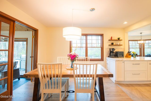 15 Cobblestone Drive, Queensbury, NY 12804