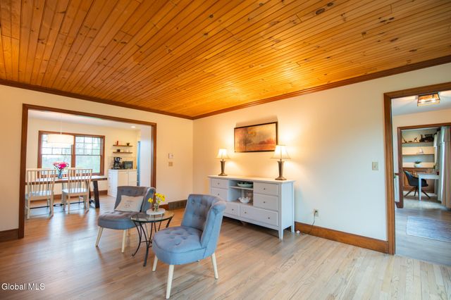 15 Cobblestone Drive, Queensbury, NY 12804