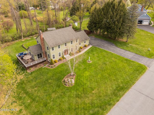 15 Cobblestone Drive, Queensbury, NY 12804