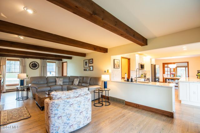 15 Cobblestone Drive, Queensbury, NY 12804