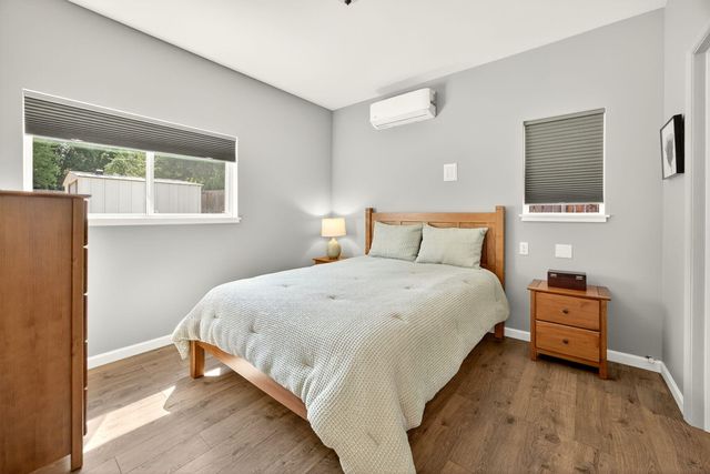 700 Hueners Lane, Jacksonville, OR 97530