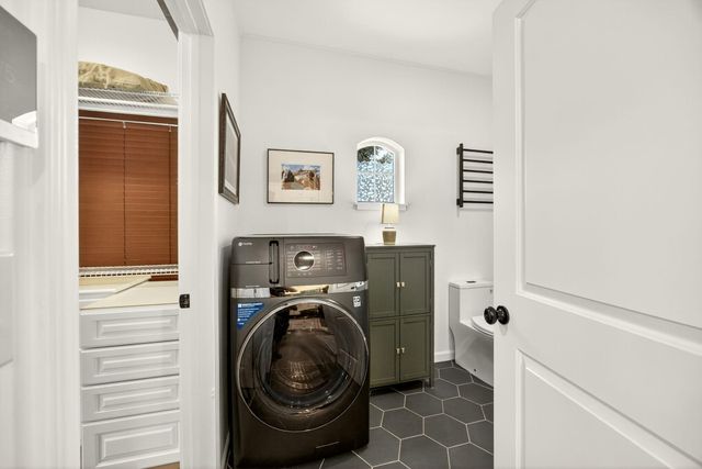 700 Hueners Lane, Jacksonville, OR 97530