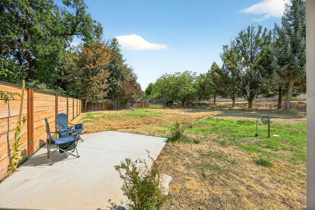 700 Hueners Lane, Jacksonville, OR 97530