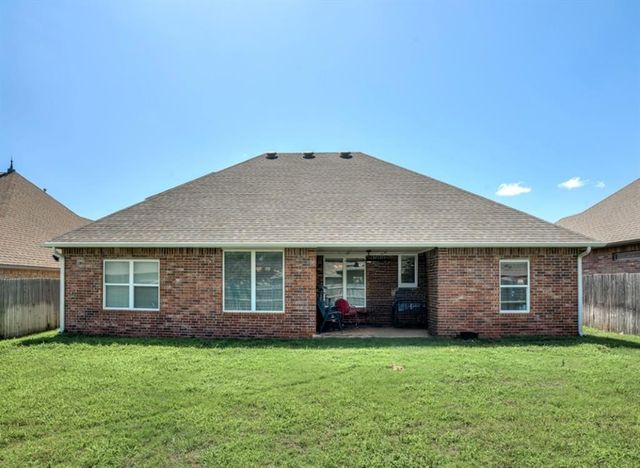 18816 Trailview Way, Edmond, OK 73012
