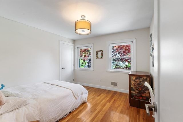 44 Windemere Road, Wellesley, MA 02482