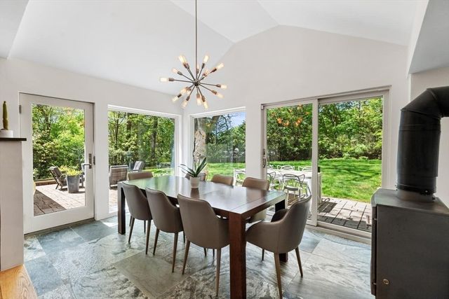 44 Windemere Road, Wellesley, MA 02482