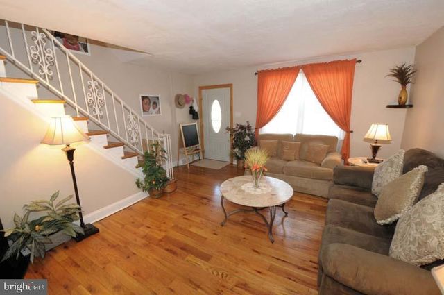 324 DAWSON ST, Philadelphia, PA 19128