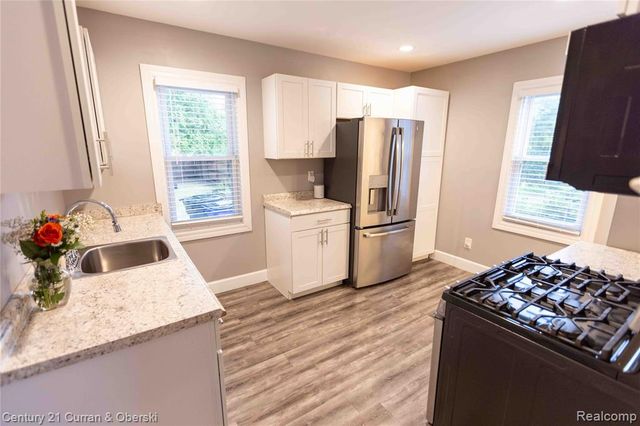 20150 Greenlawn Street, Detroit, MI 48221