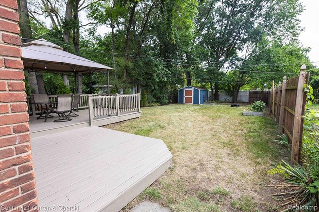 20150 Greenlawn Street, Detroit, MI 48221