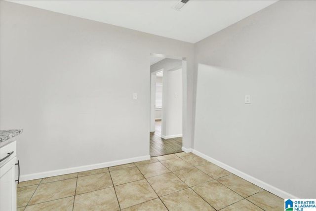 5201 MULGA AVENUE, Mulga, AL 35118