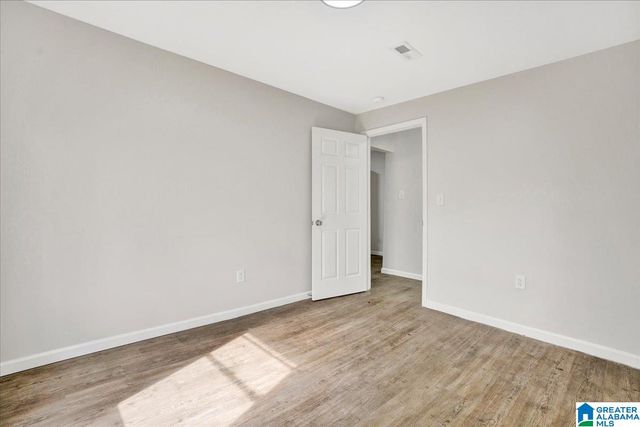 5201 MULGA AVENUE, Mulga, AL 35118