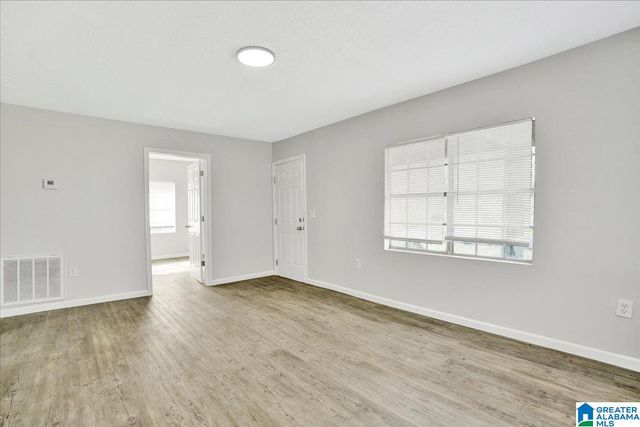 5201 MULGA AVENUE, Mulga, AL 35118