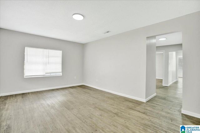 5201 MULGA AVENUE, Mulga, AL 35118